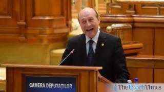 Traian Basescu la ora de Standup Comedy in Parlament [upl. by Richey]