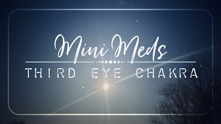 Mini Meditation  THIRD EYE CHAKRA  5 Minute Guided Meditation to Help Open your Third Eye Chakra 💜 [upl. by Iives79]