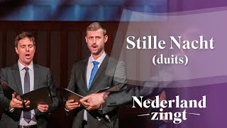 Stille Nacht Duits  Nederland Zingt [upl. by Sremlahc]