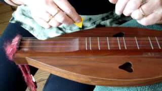 Traditional mountain dulcimer BEGINNER2 Strumming [upl. by Adrian]