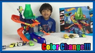 Ryan plays with COLOR CHANGERS CARS Hot Wheels Color Shifters [upl. by Amii]