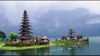 Gamelan Bali Balinese Gamelan  Traditional Music [upl. by Florry]