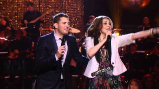 Michael Buble and Thalia  Feliz Navidad [upl. by Imoyn335]