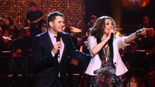 Michael Buble amp Thalia  Feliz Navidad Mis Deseos HDTV live [upl. by Pedaiah]