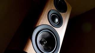 Review The Wharfedale Evo 42 Bookshelf Loudspeaker [upl. by Dionisio]