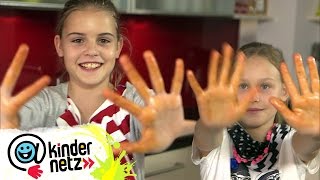 Antonia kocht mexikanische Fajitas  Schmecksplosion  SWR Kindernetz [upl. by Aleihs443]