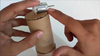 como hacer un molino de viento con material reciclado [upl. by Lynnworth]