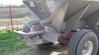 How to set up a Fertilizer Spreader [upl. by Etep]