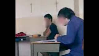 Professore si incazza per una flatulenza in classe [upl. by Innavoij]