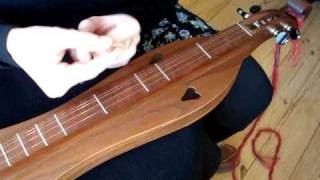 Traditional mountain dulcimer BEGINNER1 the NOTER [upl. by Halehs]