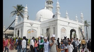 MOST POPULAR SUFI DARGAH  HAJI ALI  MUMBAI  iNDIA [upl. by Ettelocin]