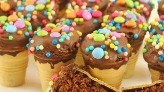 Waffelmuffins  Partymuffins für den Kindergeburtstag  bunte Schokomuffins Rezept [upl. by Franck92]