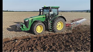 John Deere 8400r  Kverneland Lo100 7 furrow Onland Plough [upl. by Elleivad608]