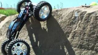 RC ADVENTURES   HUGE  SUPER CLASS ROCK CRAWLER CLIMBS VERTICALLY 18th SCALE [upl. by Assili490]