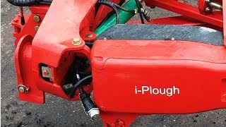 Kverneland 2500 i Plough  A new generation of intelligent ploughs  TractorLab [upl. by Derfliw886]