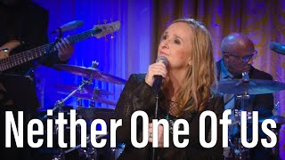 Melissa Etheridge sings Neither One Of Us  White House  2014 [upl. by Eitac]